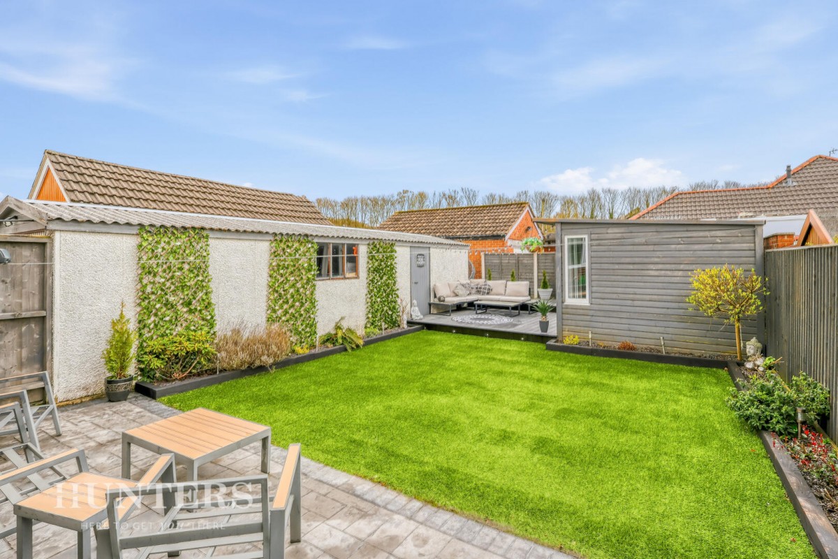 Ladyhouse Lane, Milnrow, OL16 4EQ