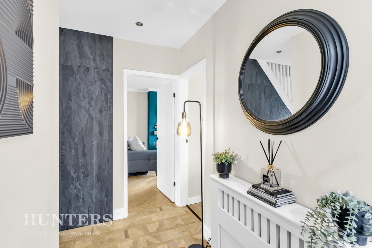 Ladyhouse Lane, Milnrow, OL16 4EQ