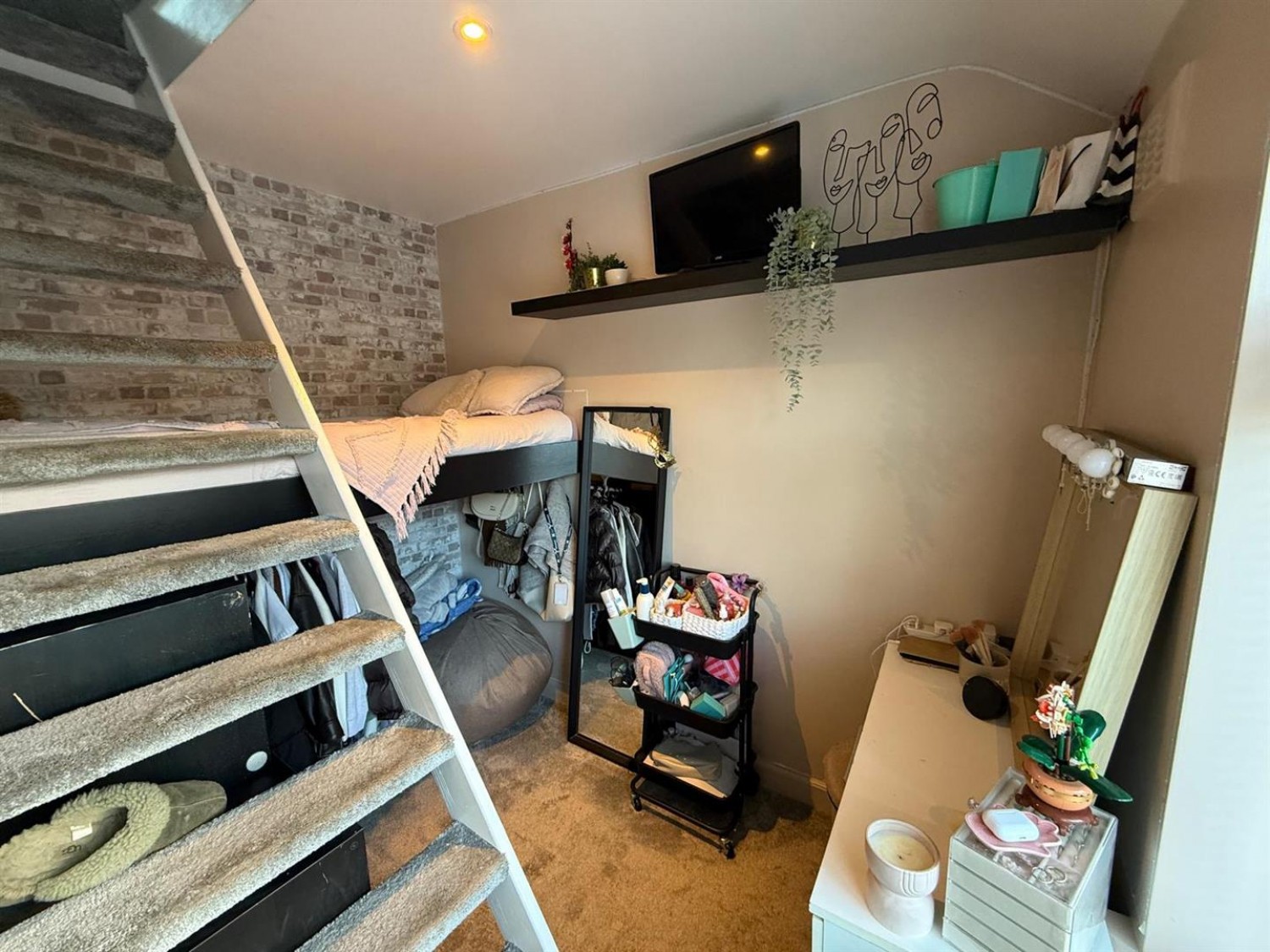 Greenwood Avenue, Rowley Regis, B65 9NJ