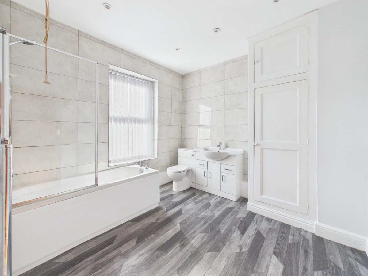 Lister Ville, Wilsden, Bradford