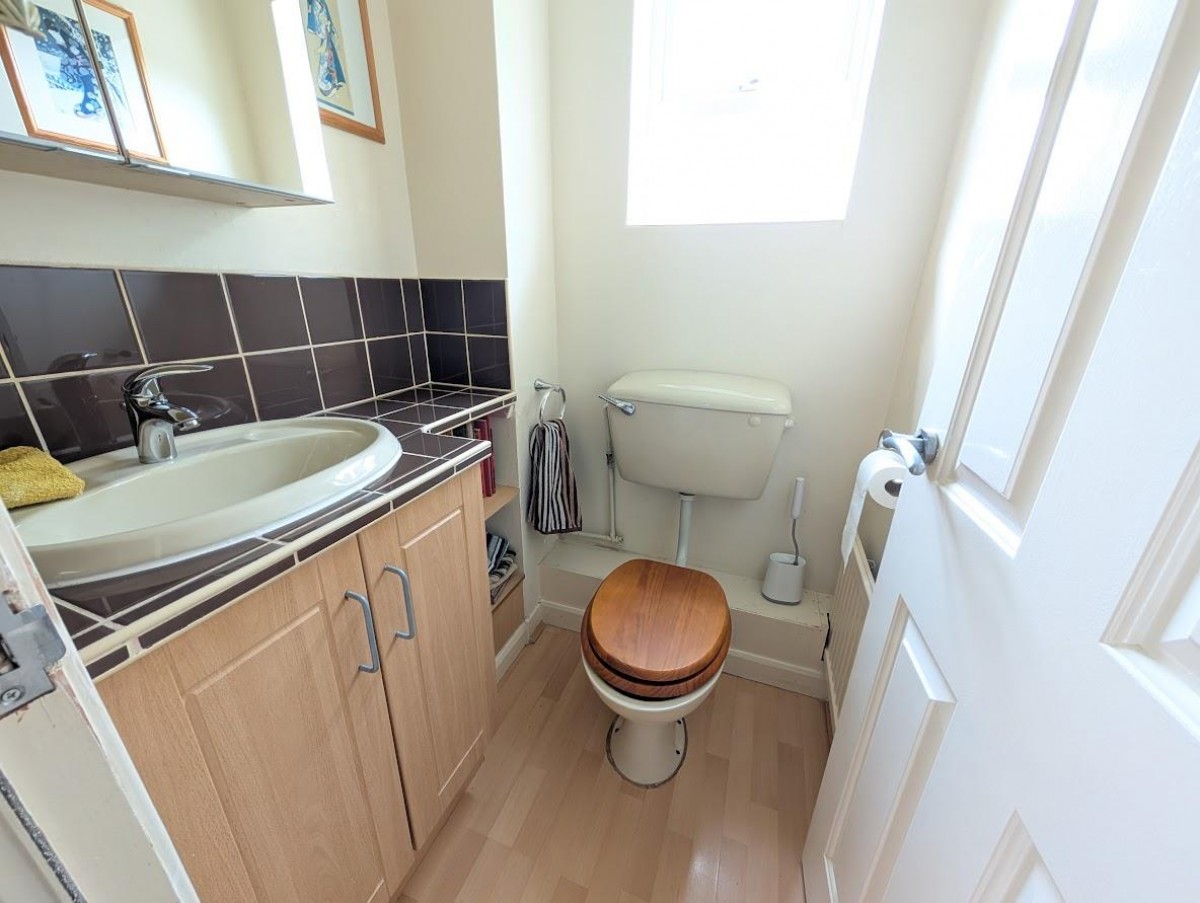 Fulmar Close, Thornbury