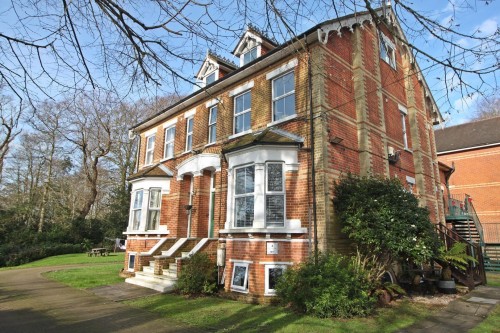 17 Abbey Hill, Netley Abbey, Southampton