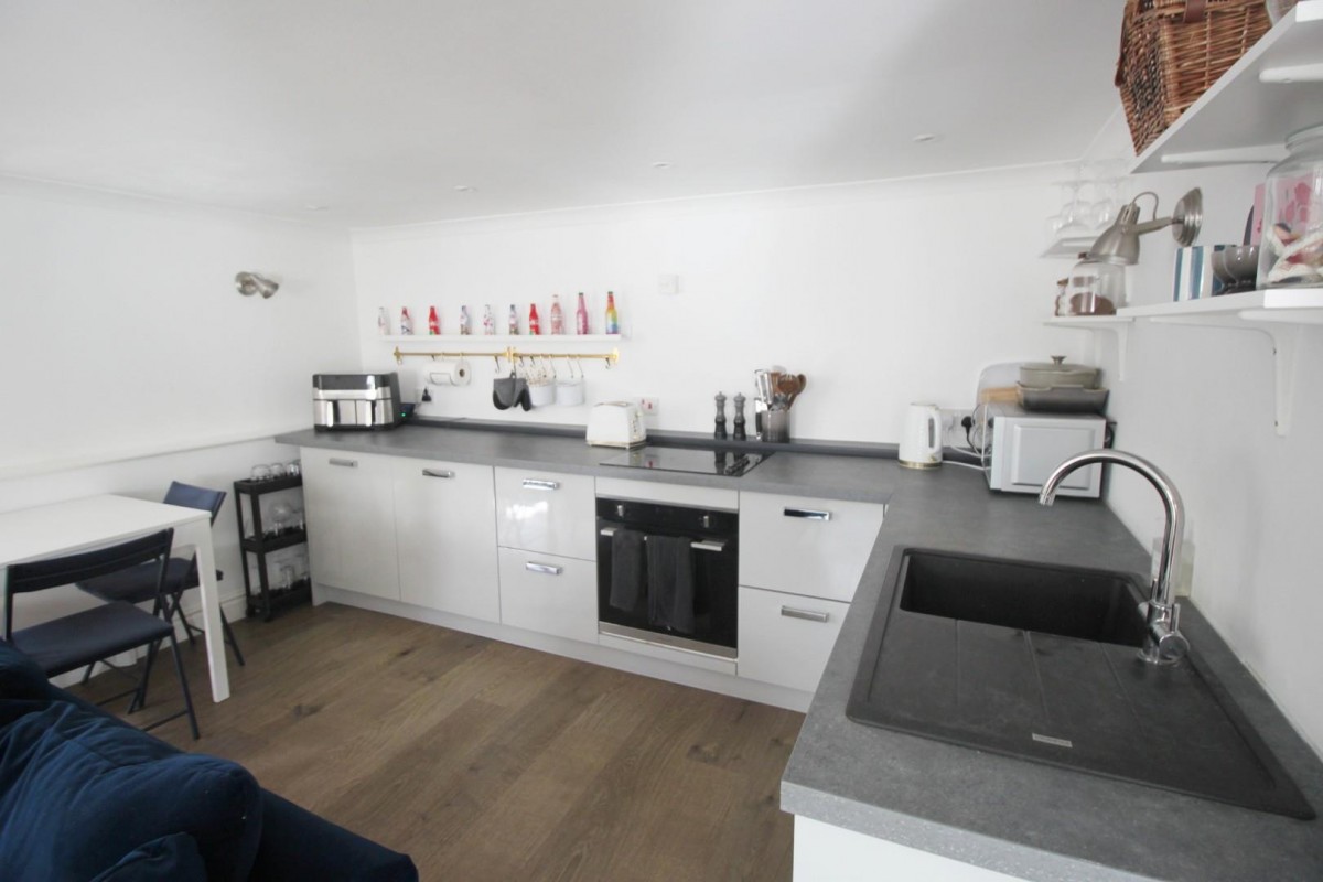 17 Abbey Hill, Netley Abbey, Southampton