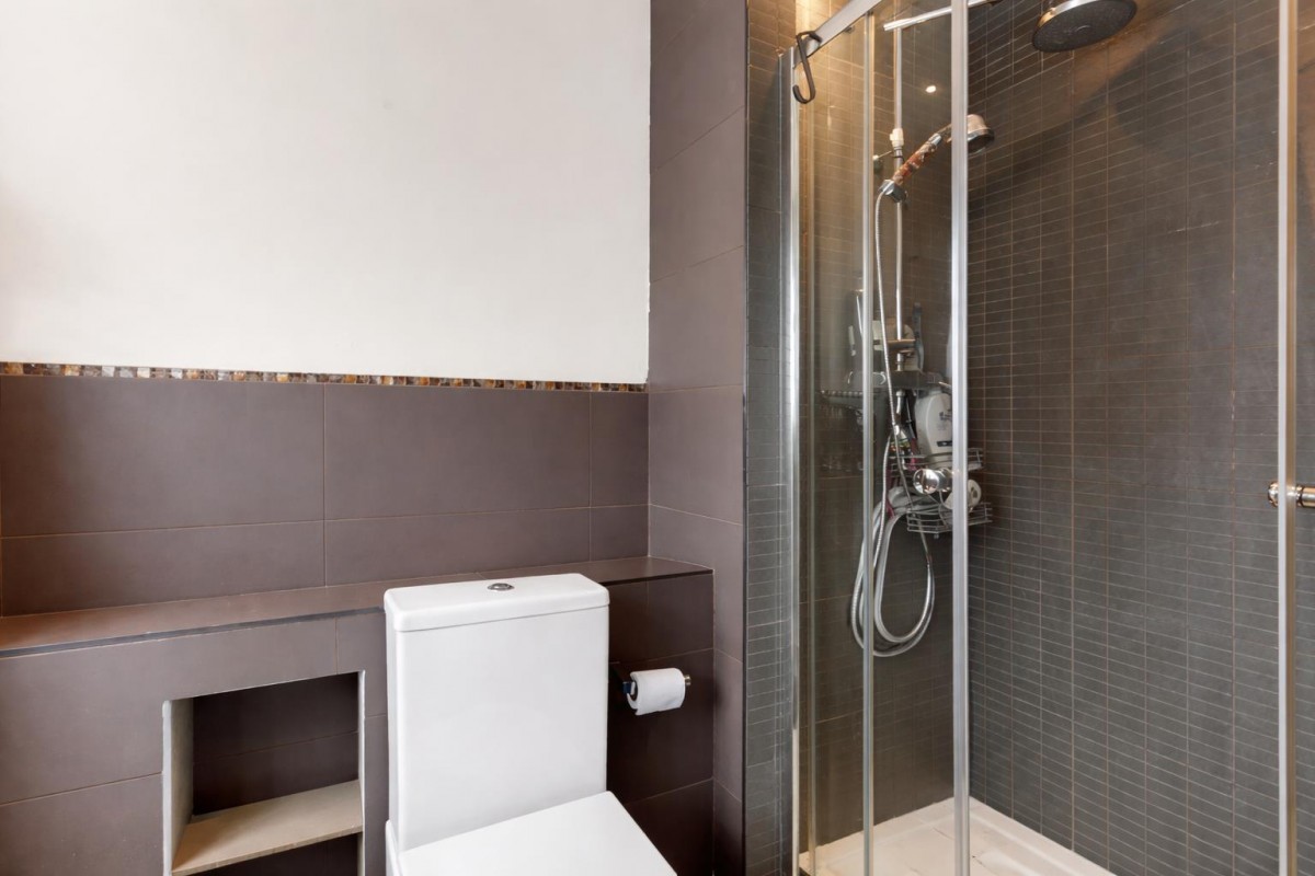 Whittington Road, London, N22