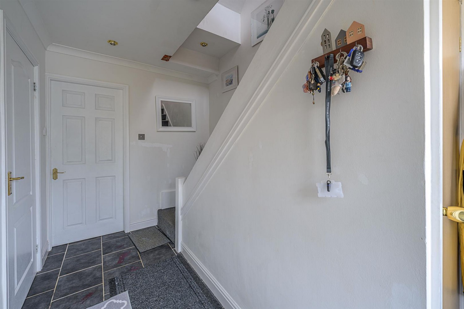 Wolverhampton Road, Kingswinford, DY6 7HY