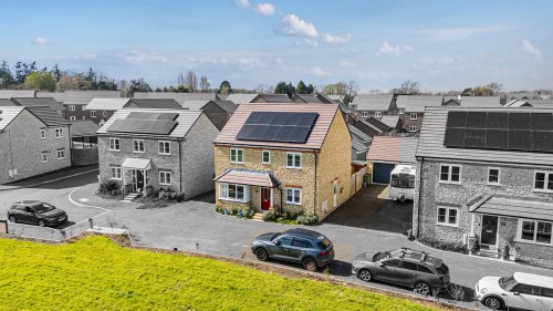 Martin Lamb Way, Cam, Dursley