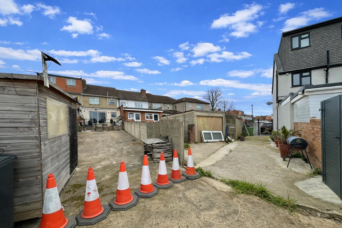 Allenby Road, Southall