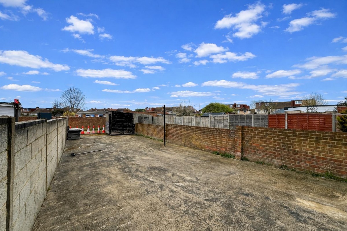 Allenby Road, Southall