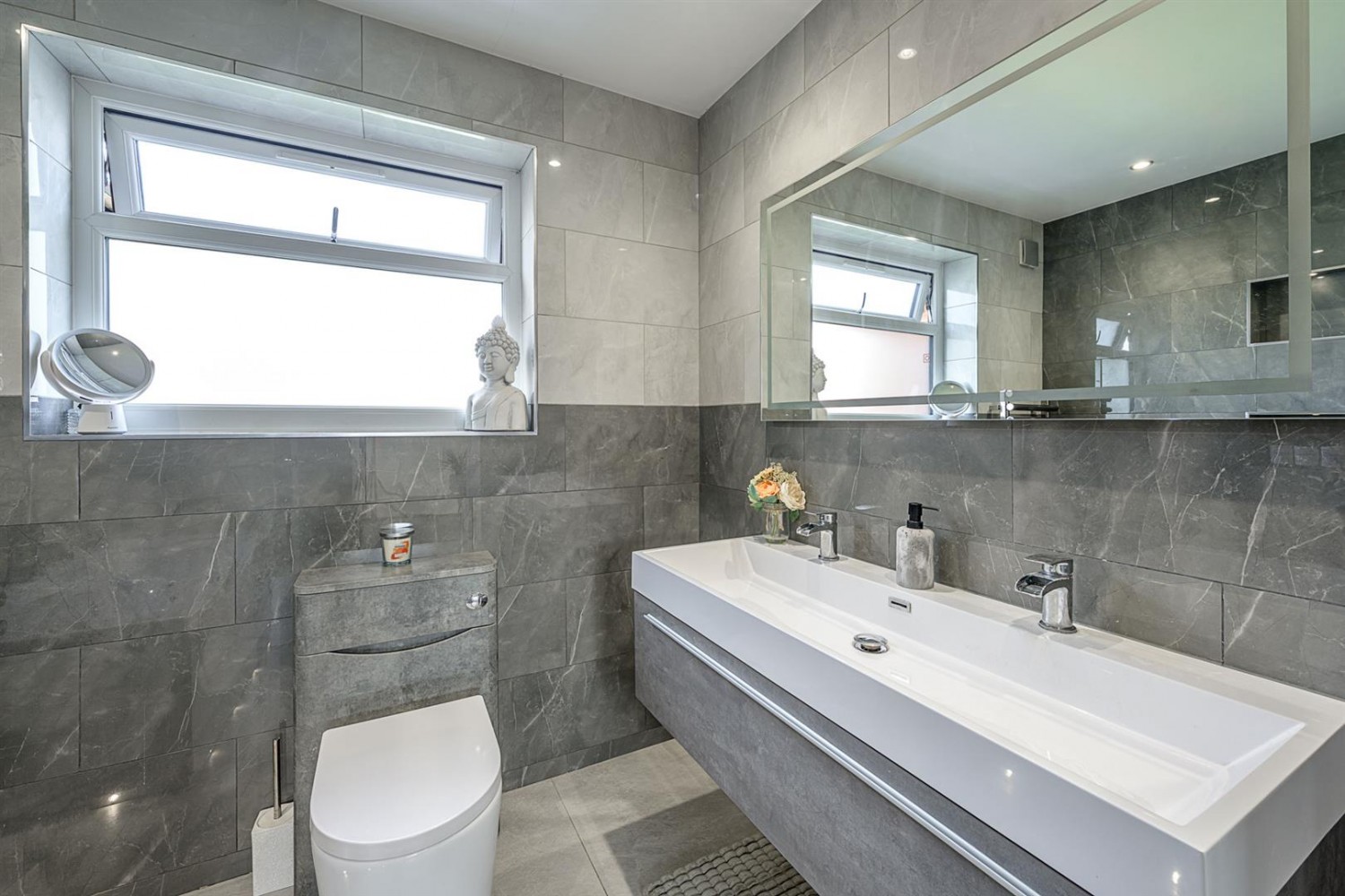 Berkeley Drive, Kingswinford, DY6 9DX