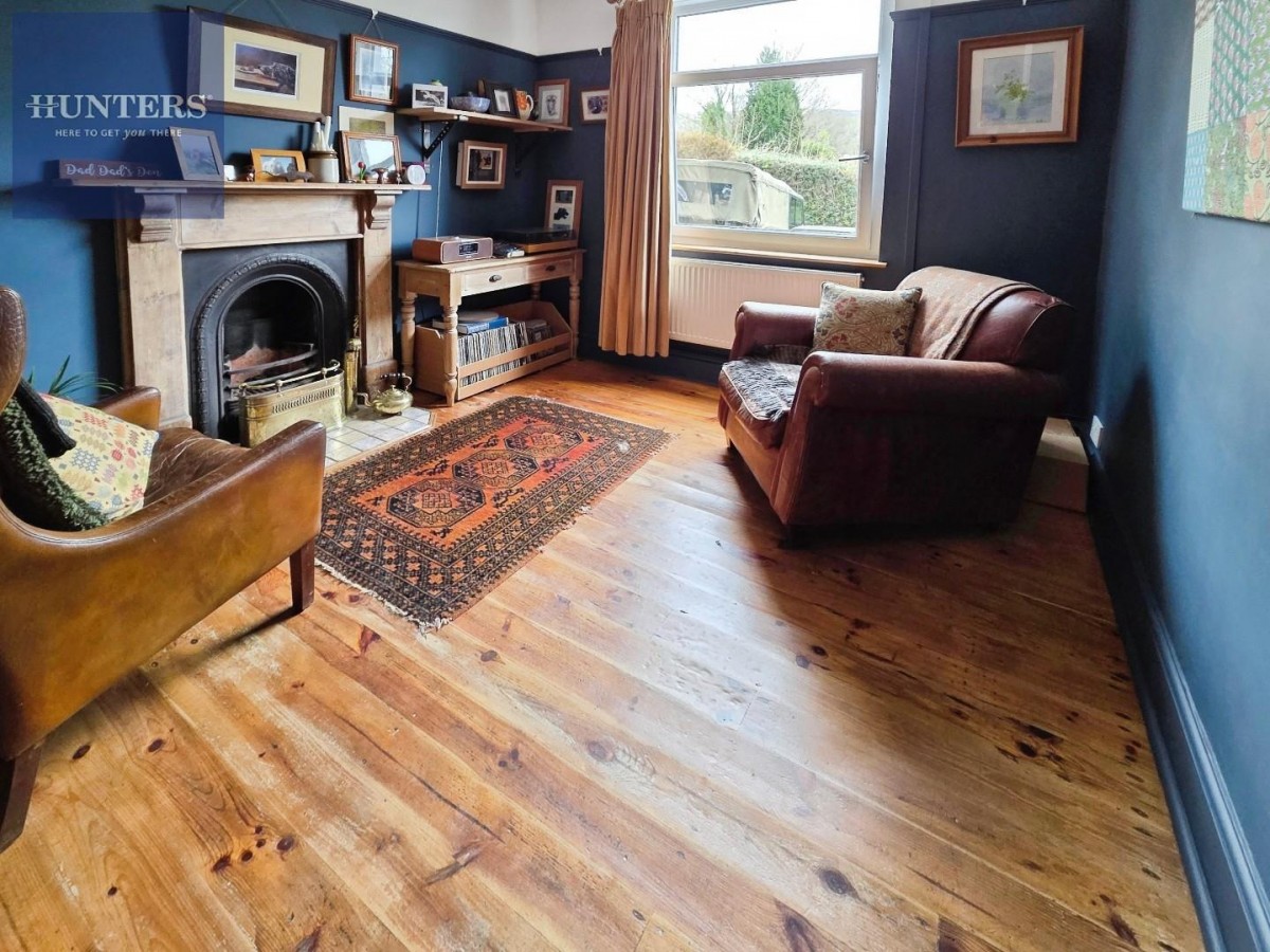 Ffordd Raglan, Heol-y-Cyw