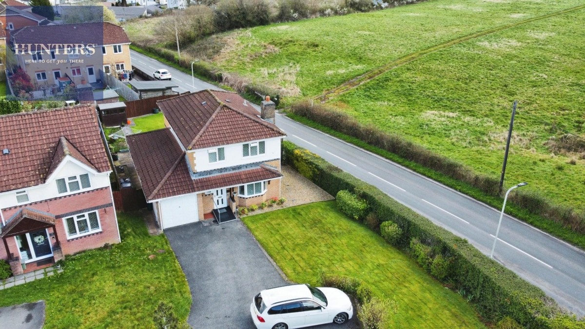 Parc Bryn Derwen, Llanharan, Pontyclun