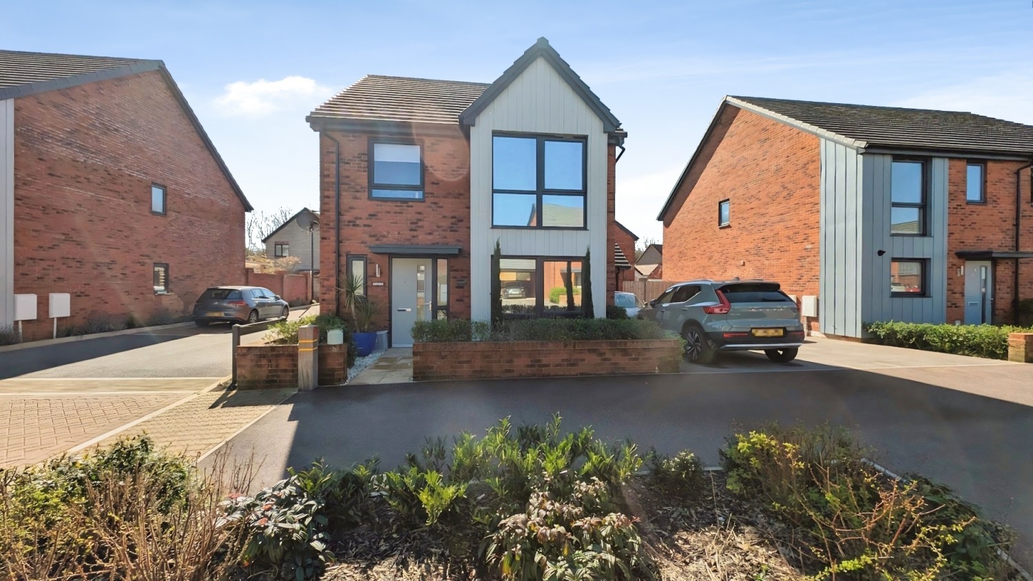 Dowsell Way, Yate, Bristol