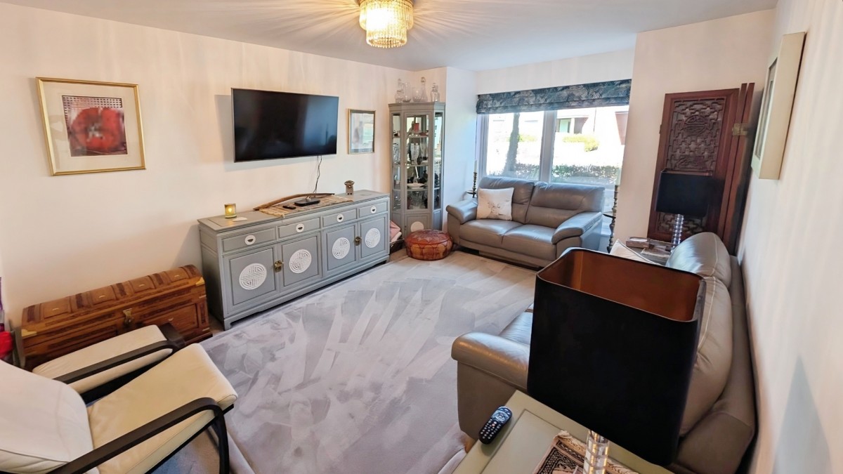 Dowsell Way, Yate, Bristol