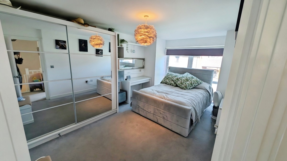 Dowsell Way, Yate, Bristol