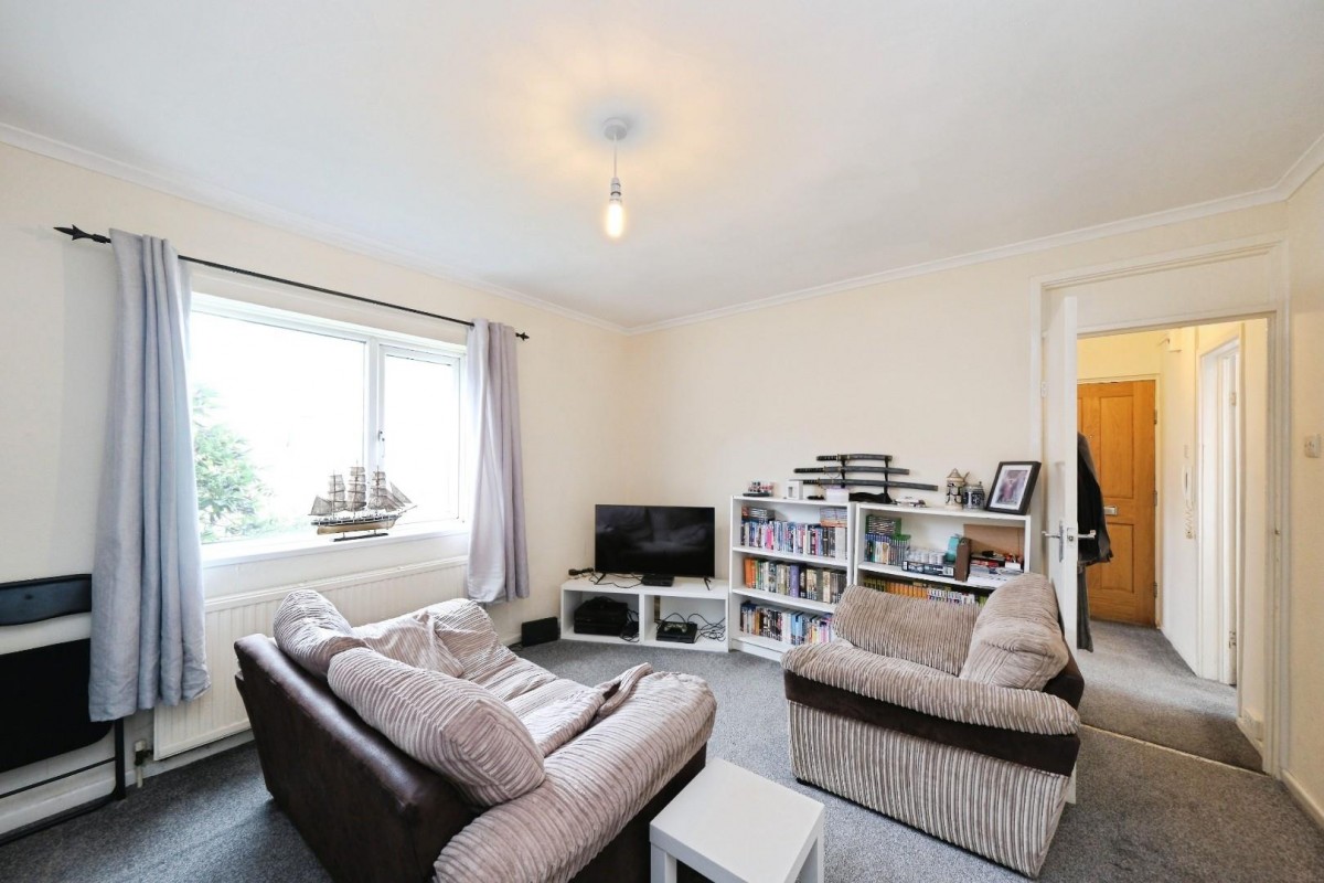 Lowedges Drive, Lowedges, Sheffield, S8 7LT