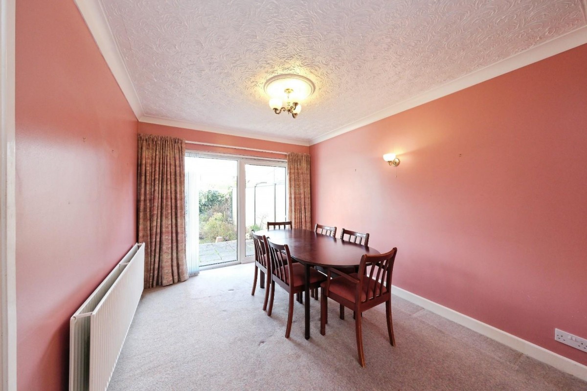 Rosamond Avenue, Bradway, Sheffield, S17 4LT