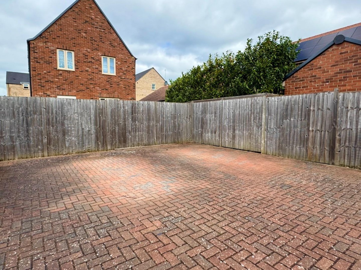 Flanders Close, Bicester