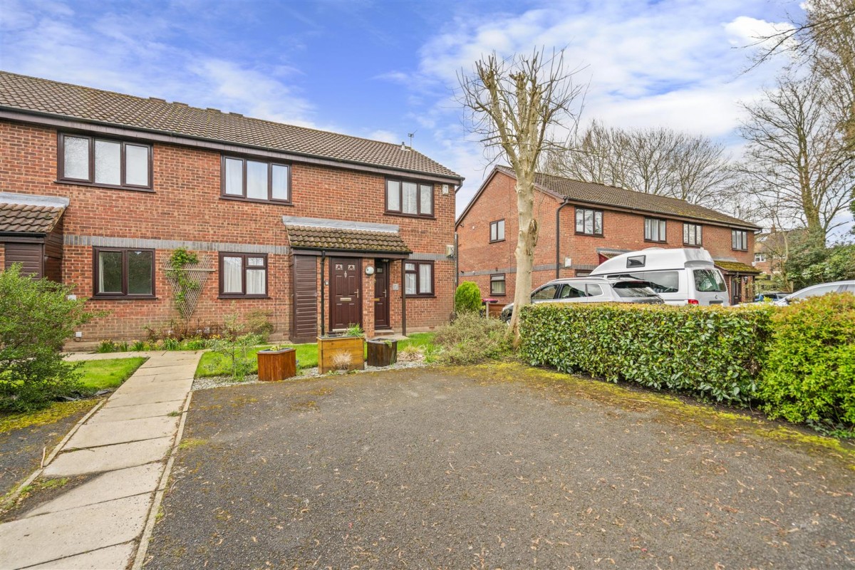 Eppleworth Rise, Clifton, Swinton, Manchester