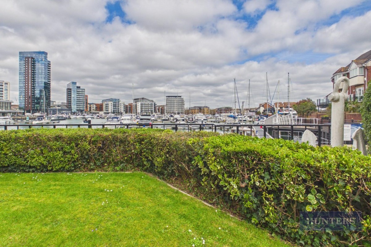 Atlantic Close, Southampton
