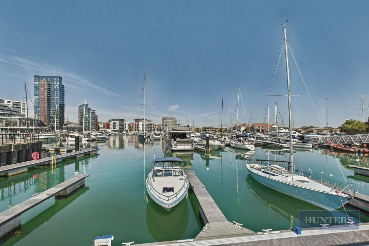 Atlantic Close, Southampton
