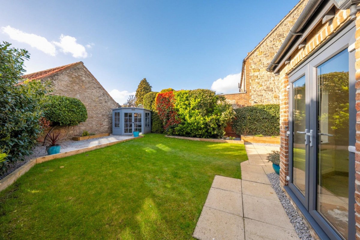 Saw Wells Court, Barkston Ash, Tadcaster