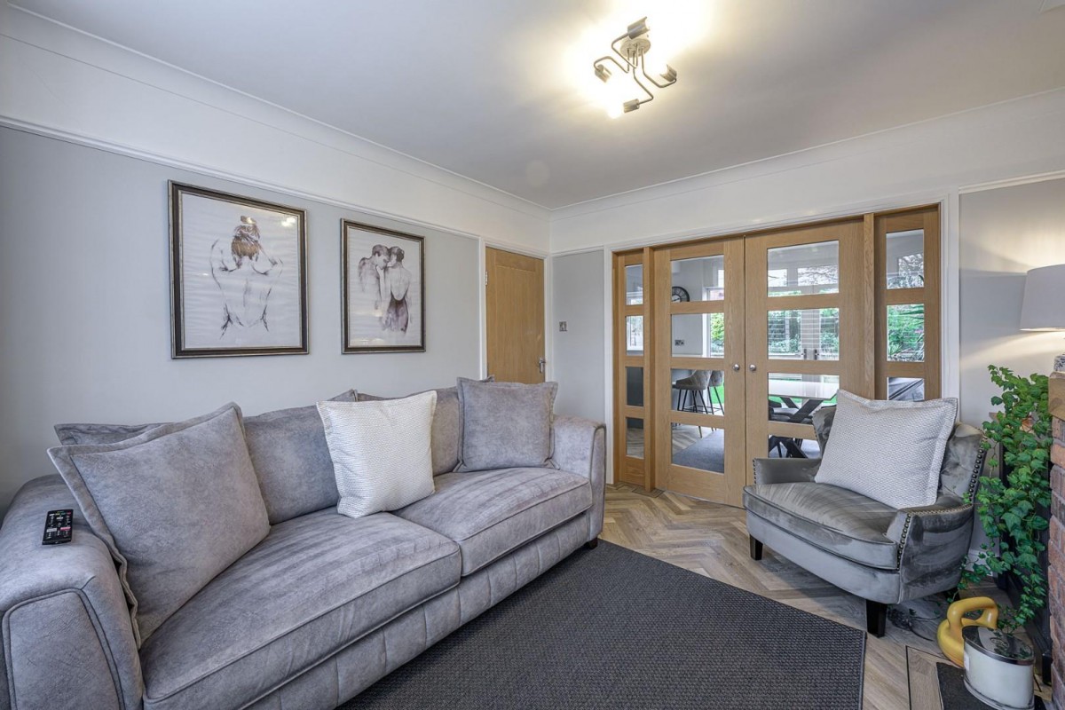 Western Avenue, Sedgley