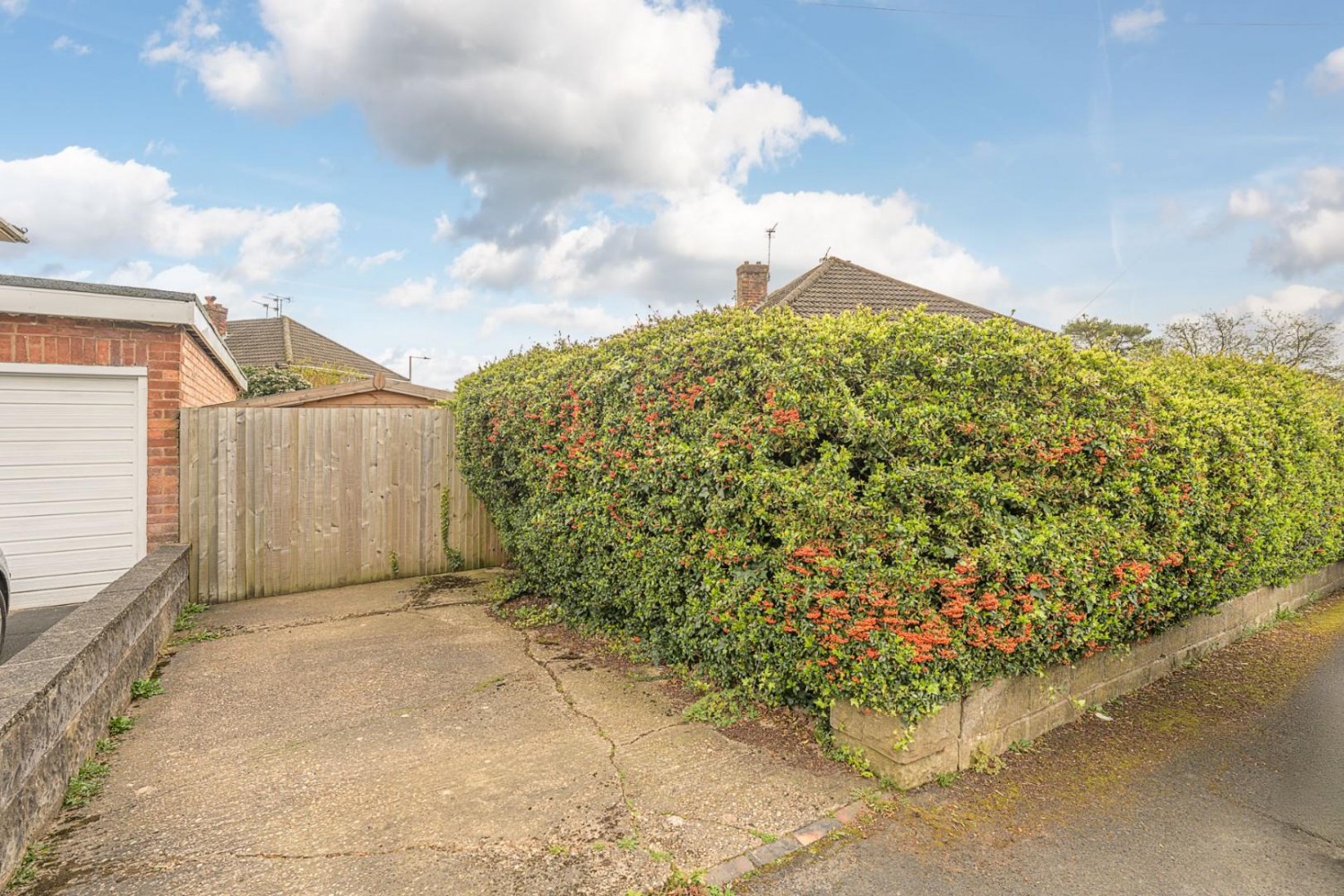 Western Avenue, Sedgley