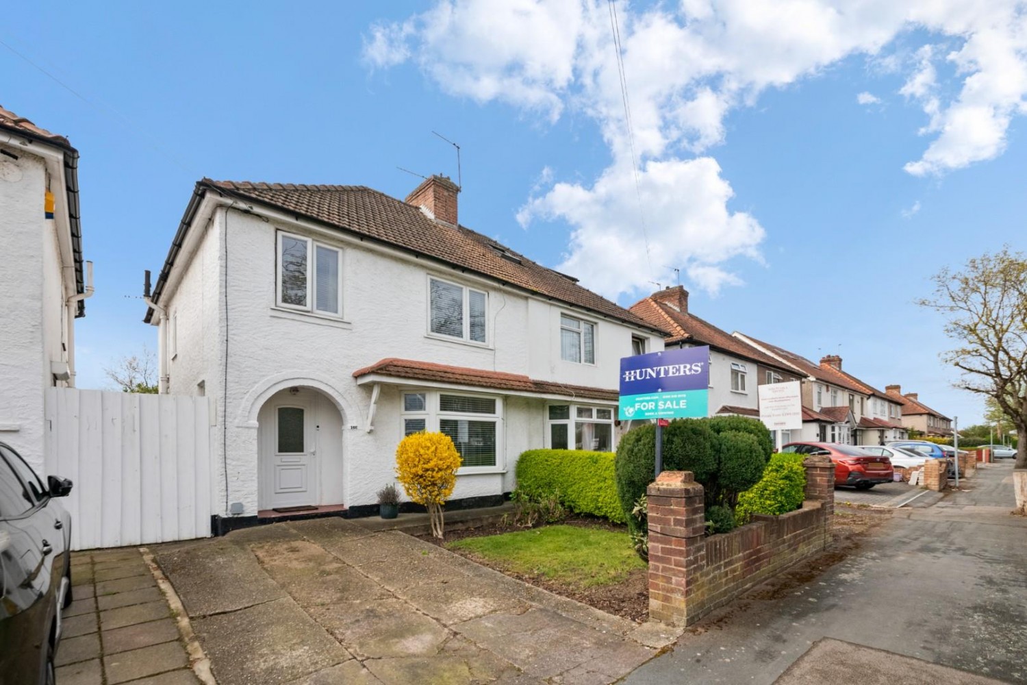 Nestles Avenue, Hayes