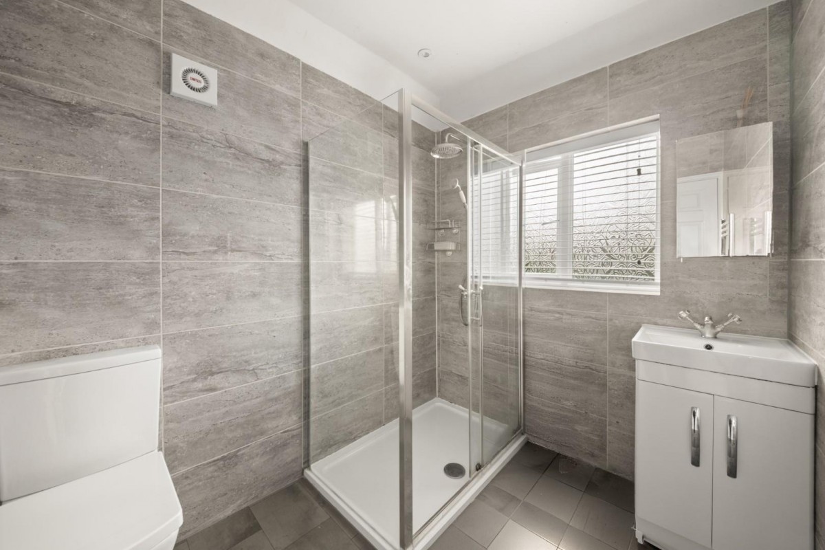 Nestles Avenue, Hayes