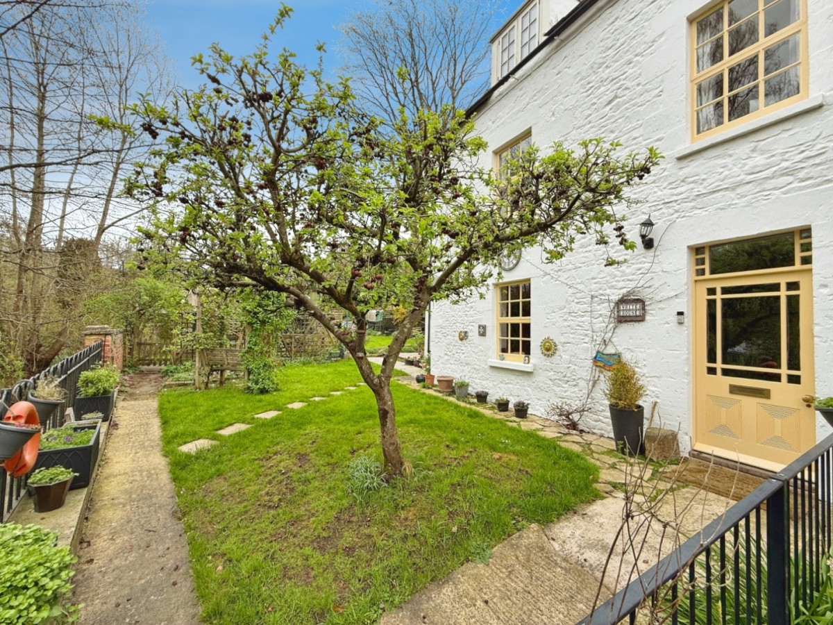 Port Lane, Brimscombe