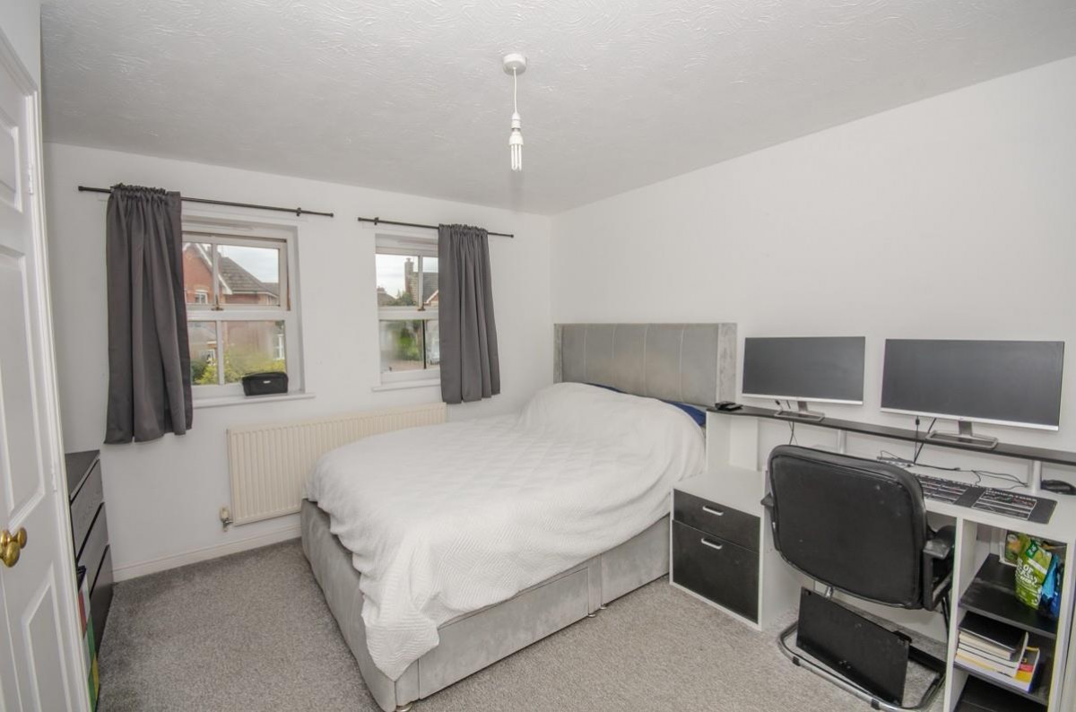 Heathfields, Downend, Bristol, BS16 6HT