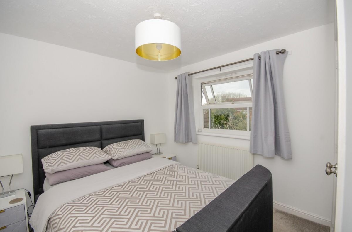 Heathfields, Downend, Bristol, BS16 6HT