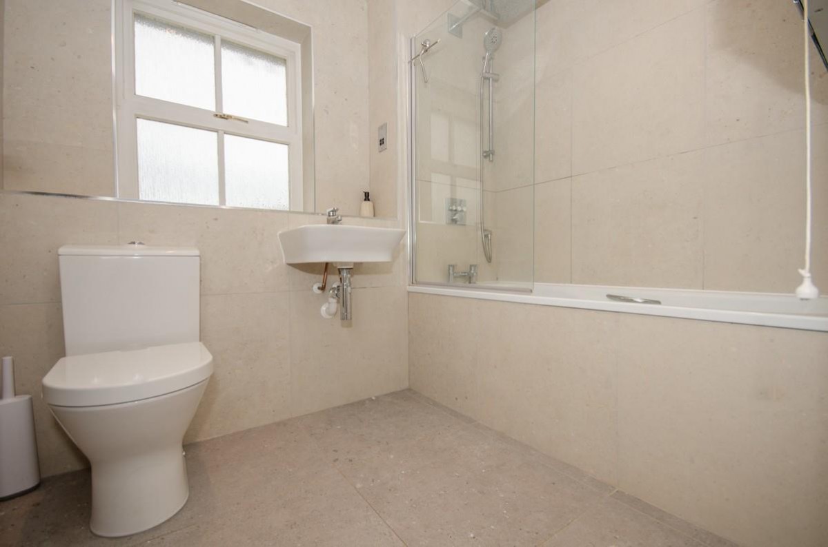 Heathfields, Downend, Bristol, BS16 6HT