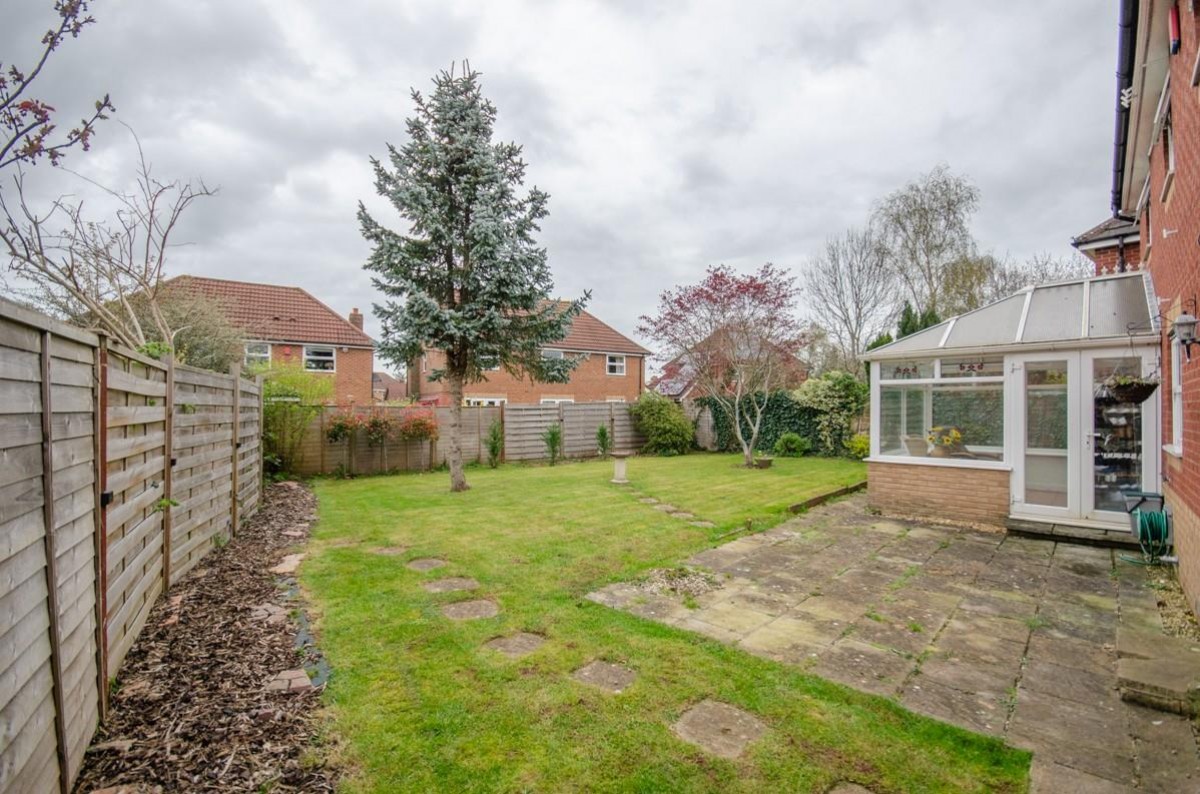 Heathfields, Downend, Bristol, BS16 6HT