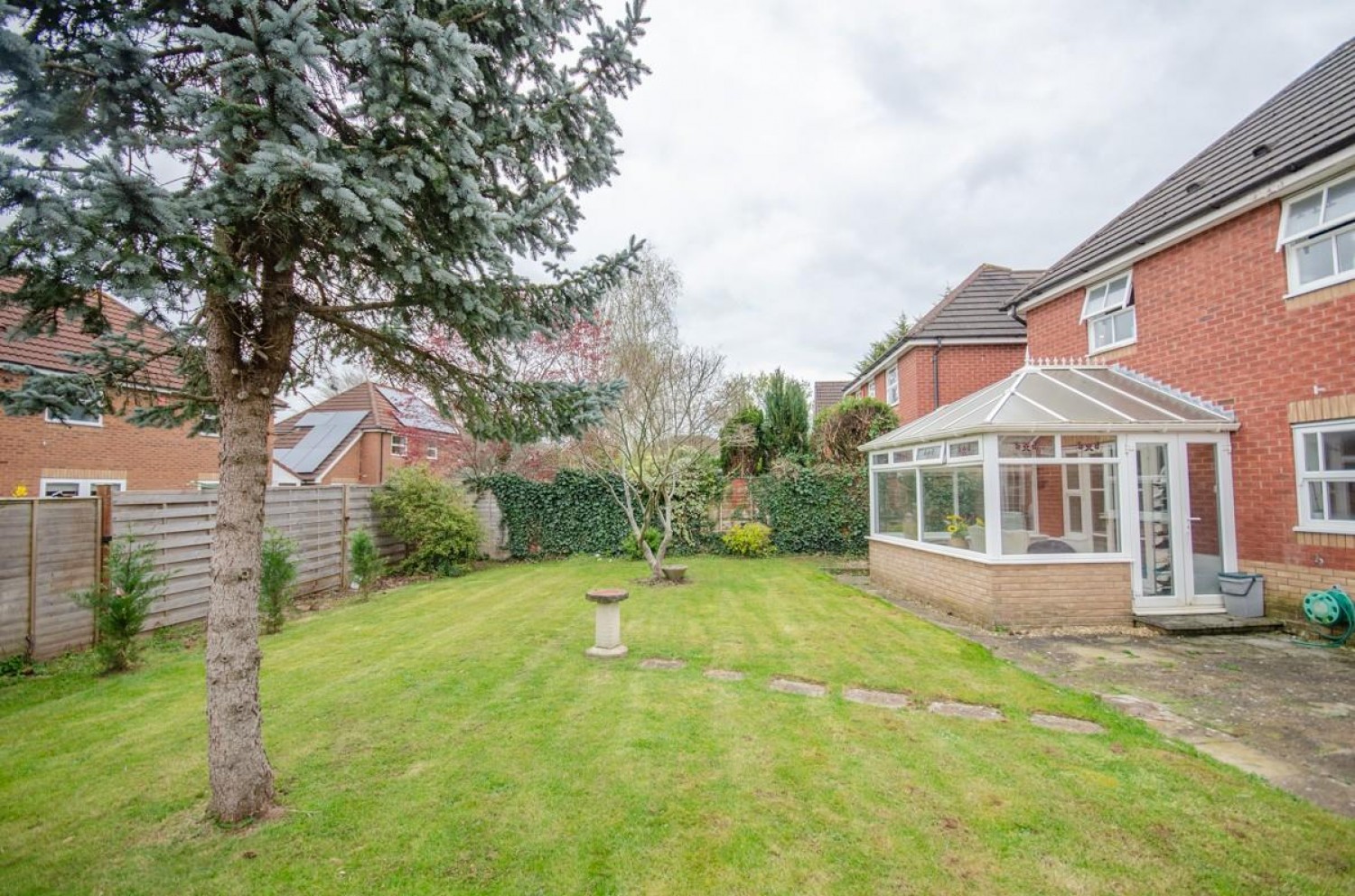 Heathfields, Downend, Bristol, BS16 6HT