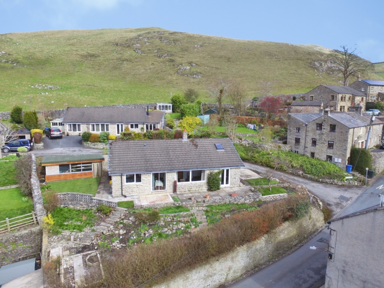 Albert Hill, Settle