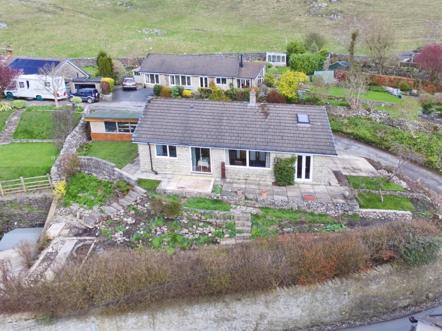 Albert Hill, Settle