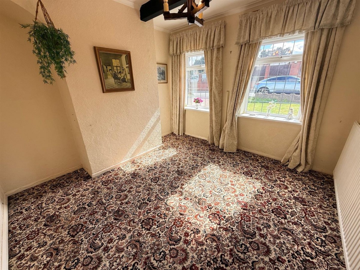 Leonard Road, Stourbridge, DY8 3LU