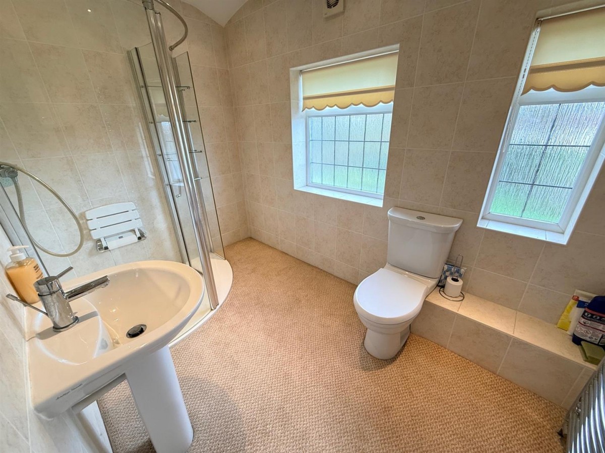 Leonard Road, Stourbridge, DY8 3LU