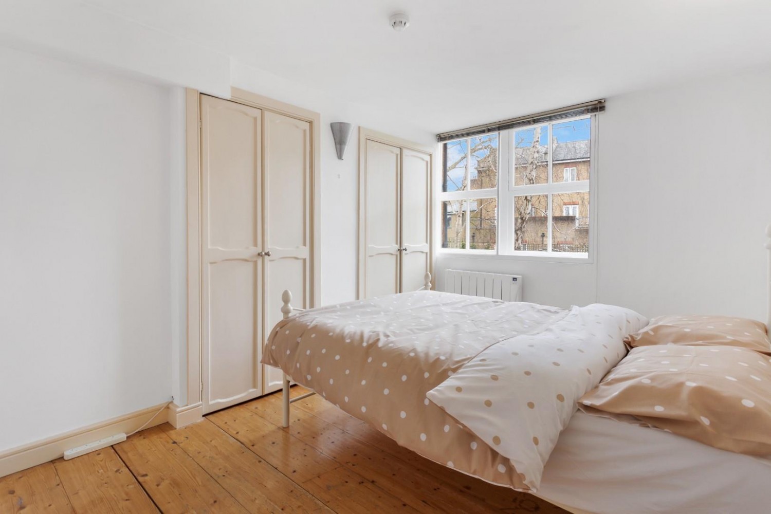 Scholars Place, London, N16