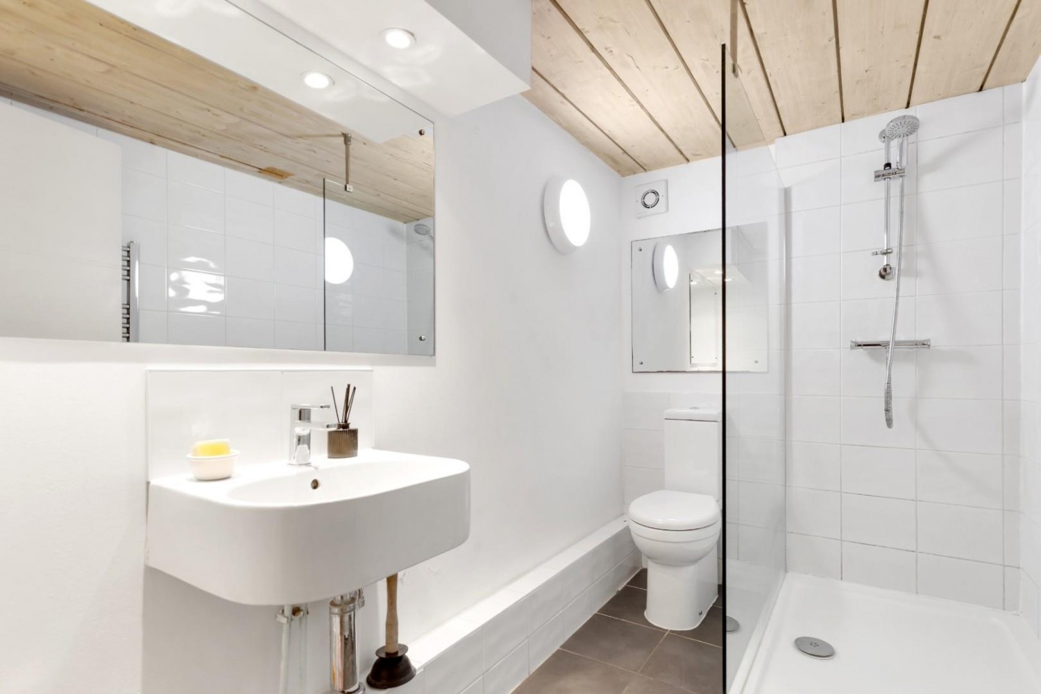 Scholars Place, London, N16