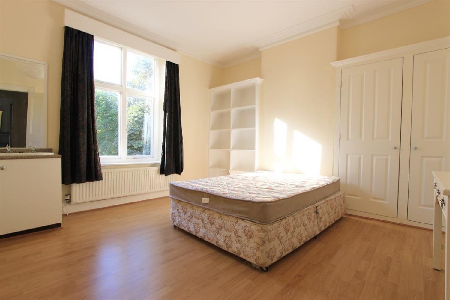 Ecclesall Road, Sheffield, S11 8QA