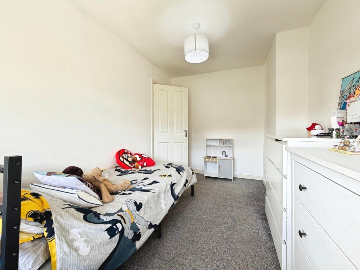 Willinton Road , Knowle, Bristol, BS4 1HT