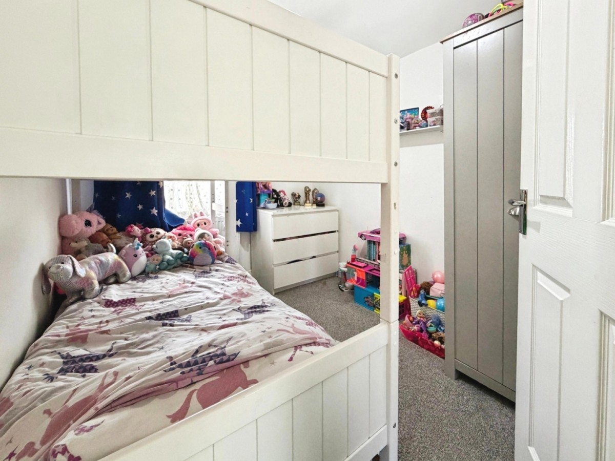 Willinton Road , Knowle, Bristol, BS4 1HT