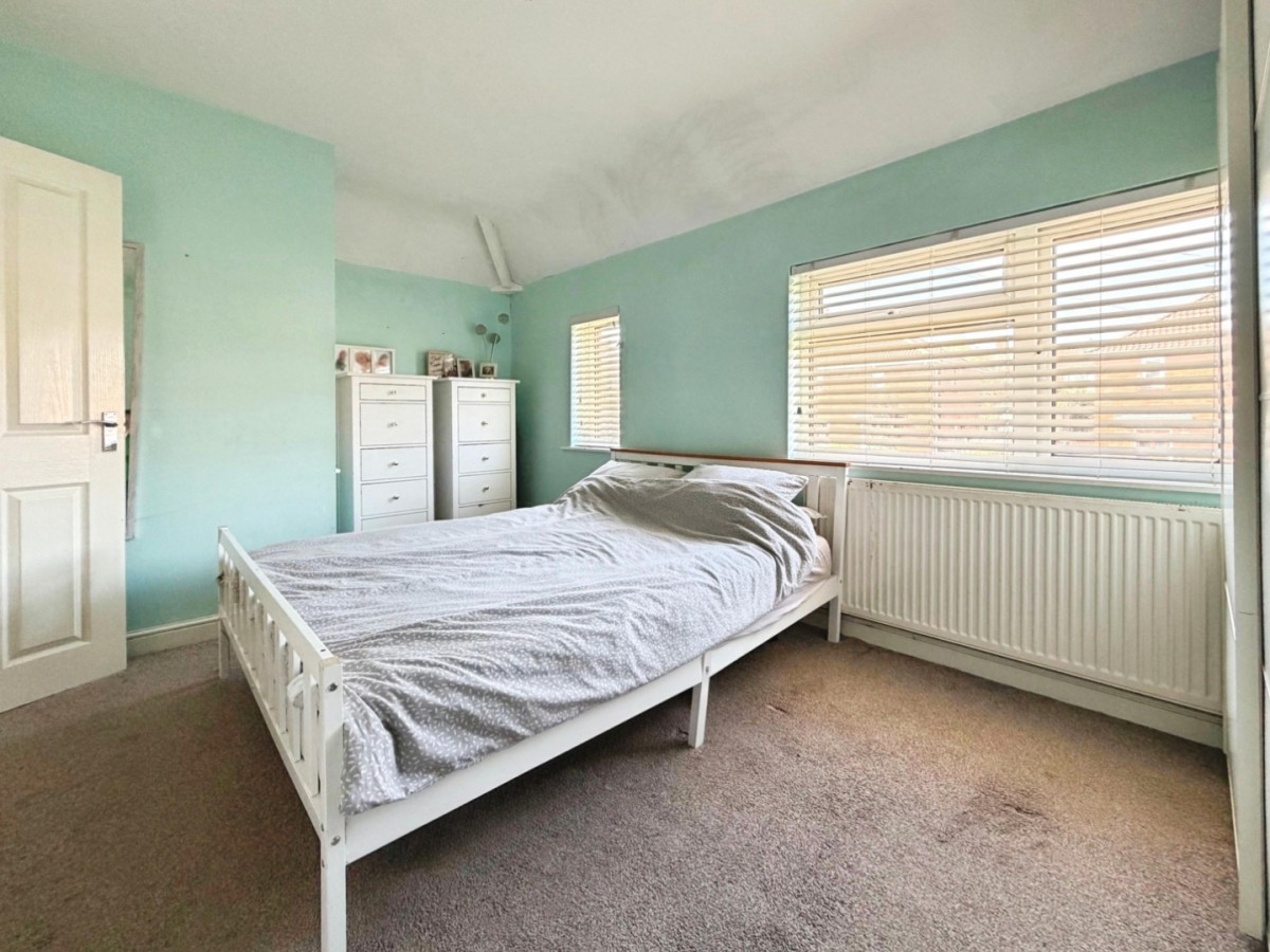 Willinton Road , Knowle, Bristol, BS4 1HT