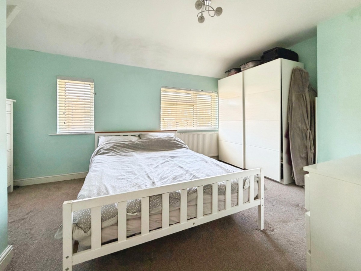 Willinton Road , Knowle, Bristol, BS4 1HT