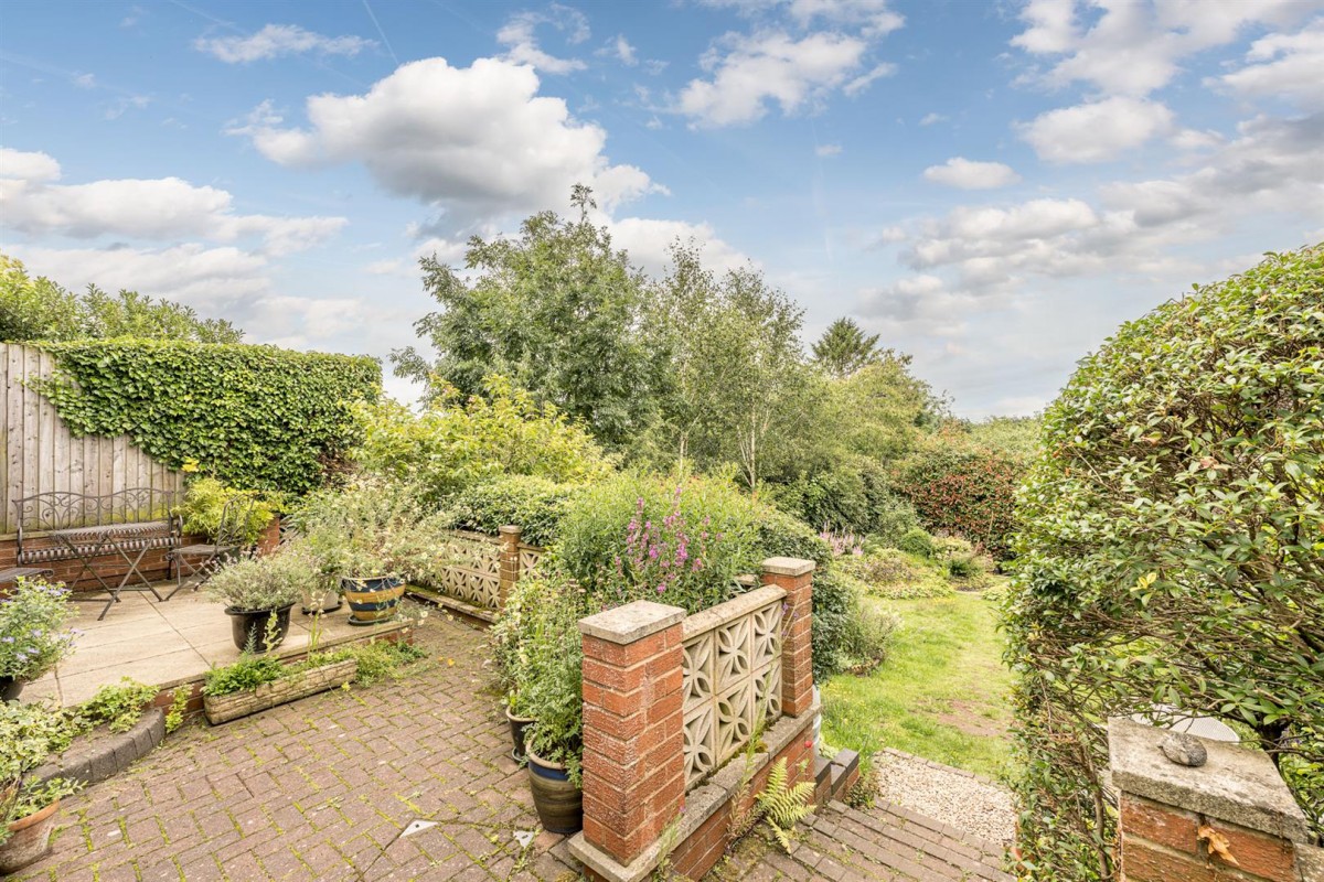 Dunsley Croft, Dunsley Drive, Kinver, DY7 6NB