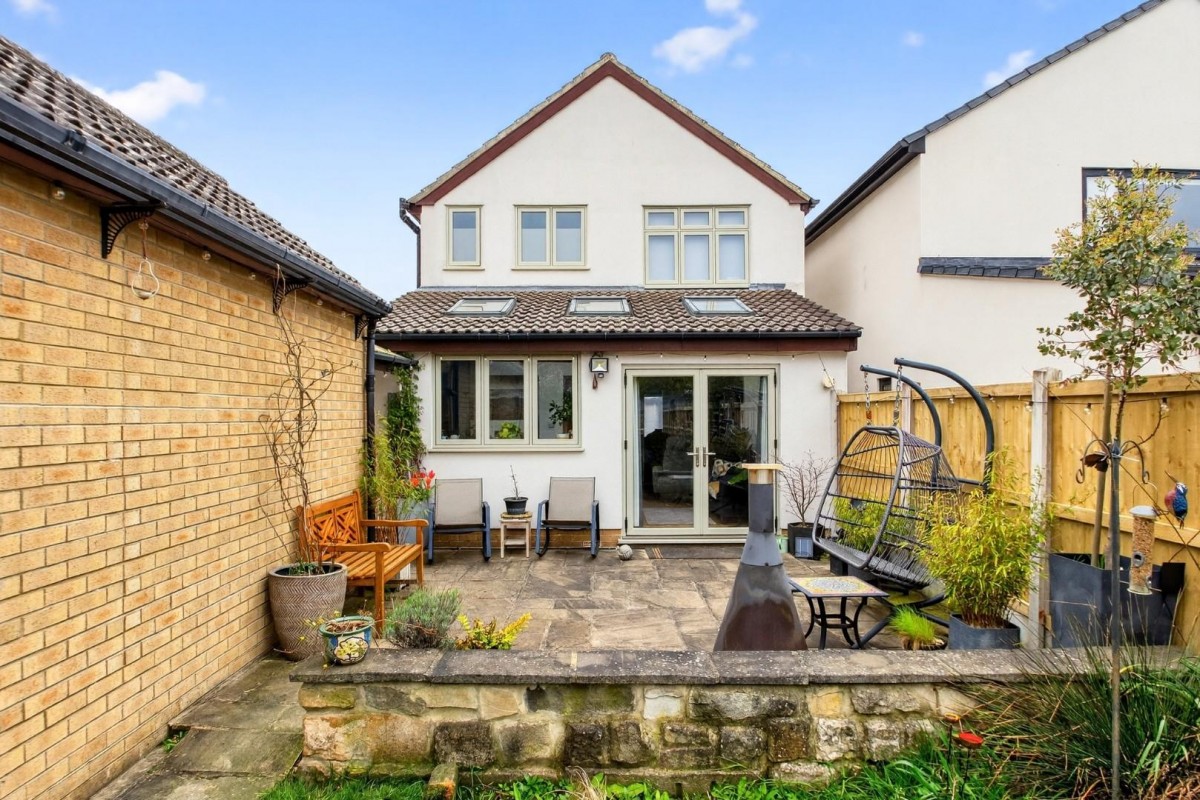 Almsford Oval, Harrogate