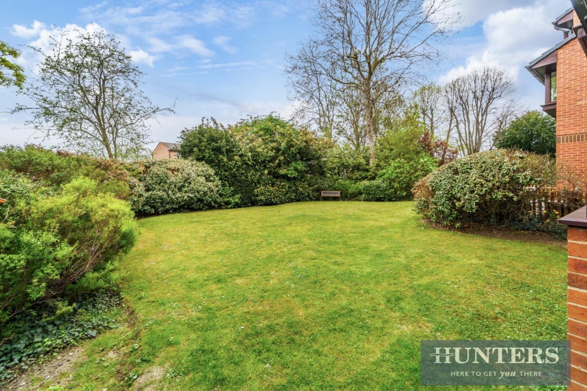 Brook Ct, Wordsworth Drive, Cheam, Sutton