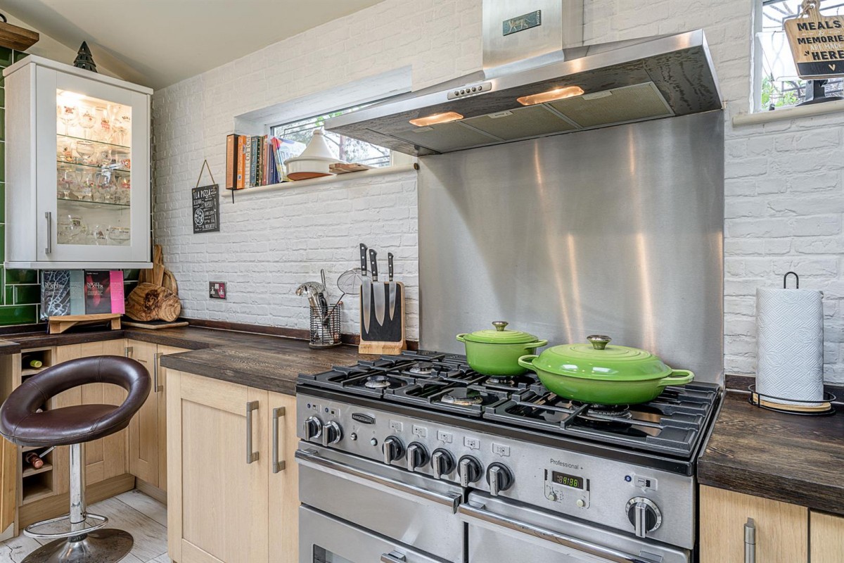 Hyperion Road, Stourton, Stourbridge, DY7 6SD